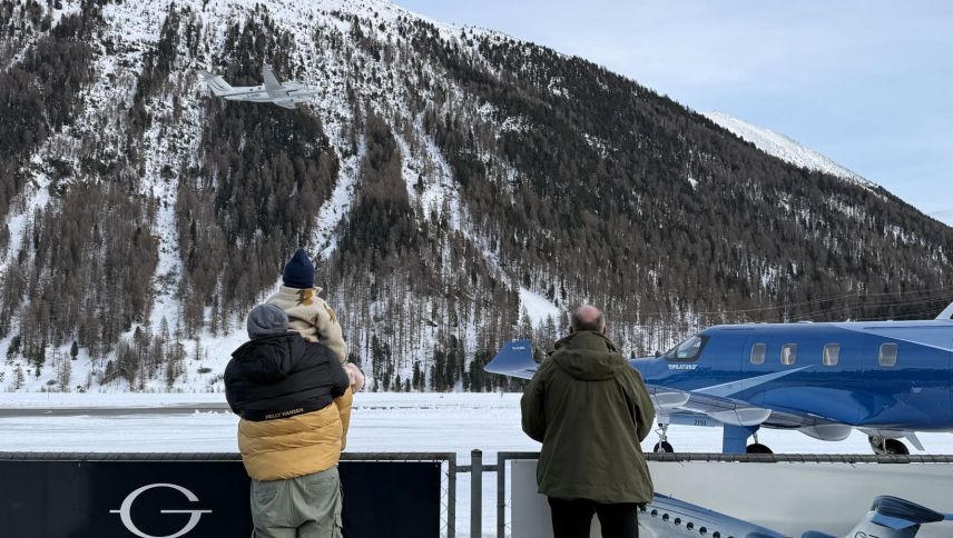 Zaungäste. Foto: Fadrina Hofmann