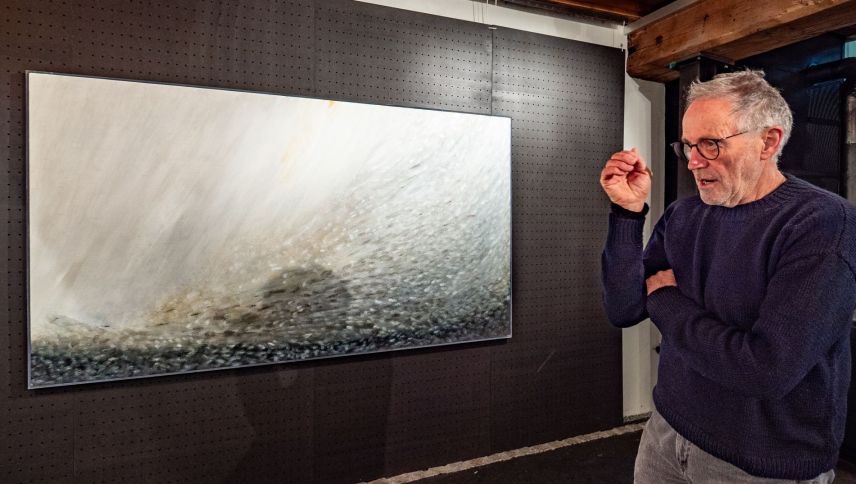 Gian Gianotti cul purtret "al bof". fotografia: Jon Duschletta