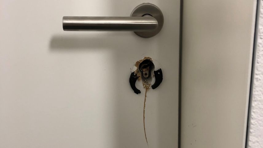 Viele der Einbrüche erfolgten mit der gleichen Vorgehensweise. ( Bild: Kantonspolizei Graubünden)