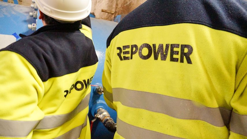 Die Repower AG beschäftigt 2021 in der Schweiz und Italien insgesamt 607 Mitarbeitende. Archivfoto: Jon Duschletta