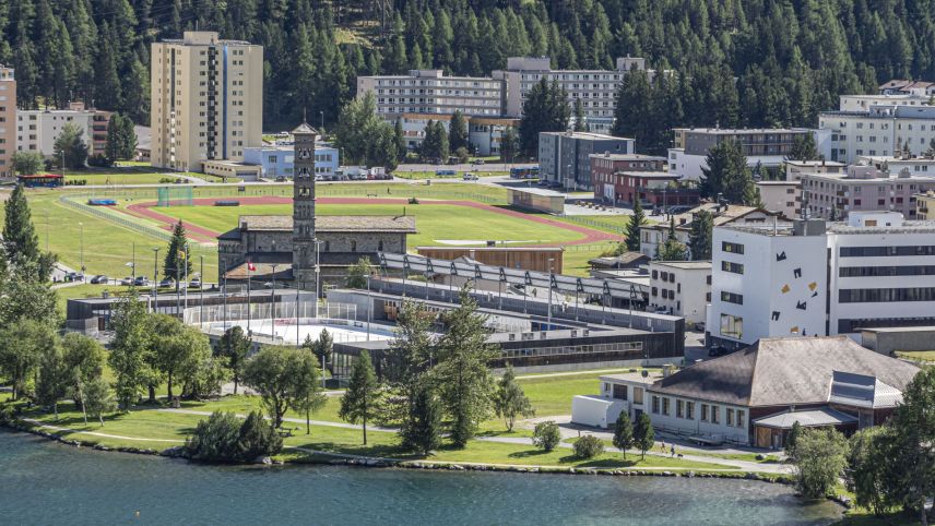 Anfang 2019 hatte die Stimmbevölkerung der Region Maloja den Bau einer regionalen Eishalle klar befürwortet. Foto: Daniel Zaugg
