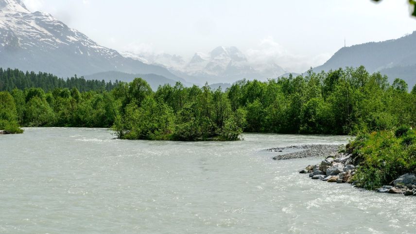 Der revitalisierte Inn zwischen dem Gravatschasee bei Samedan und Bever. Fotos: Jon Duschletta
