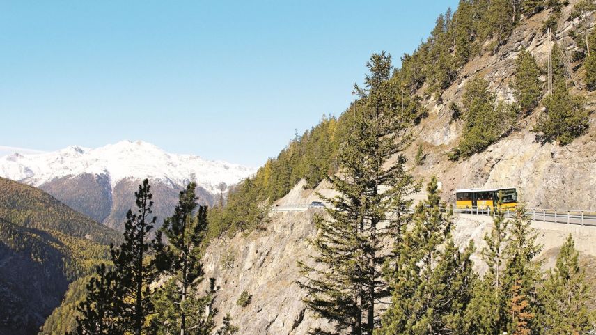La Regiun Engiadina Bassa/Val Müstair less daplü sustegn finanzial dal Chantun per realisar progets da la Terra Reatica (fotografia: postauto.ch).