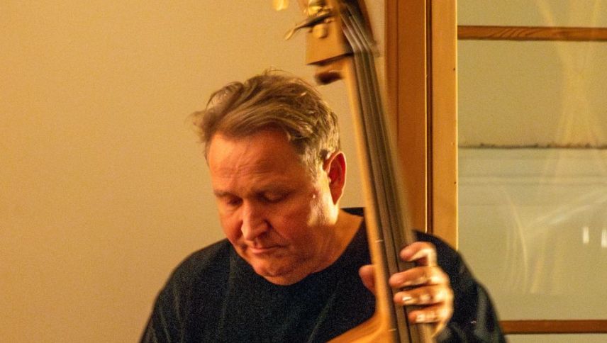 Jazzbassist und Co-Festivalkurator­ Patrick Kessler.