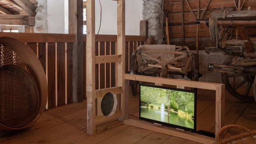 Impreschiuns da l'exposiziun «plomer plajer culer». fotografia: Pascal Lampert