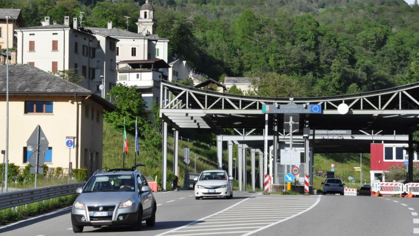 Viele Grenzgänger aus Italien passieren täglich die Landesgrenze bei Castasegna. Was hat das sie betreffende neue Steuerabkommen für Auswirkungen für den Südbündner Arbeitsmarkt?
