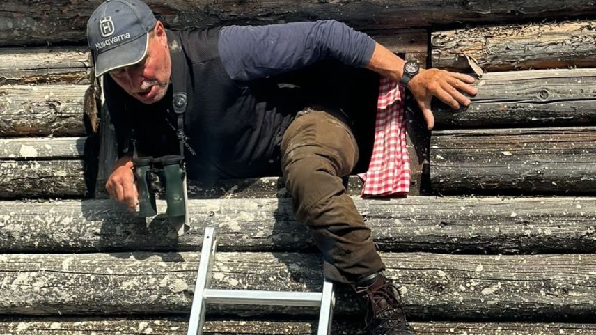 Eine Gemeindehütte ist aktuell nicht mehr nutzbar. Foto: Renate Benderer