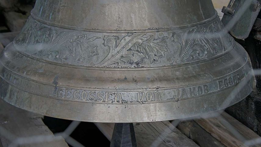 Die grosse Glocke der Kirche in Bever. Foto: Jon Duschletta