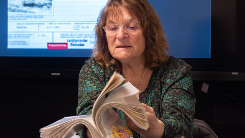 Die damalige Akteneinsicht hat Uschi Waser zwischenzeitlich aus der Bahn geworfen und ihr den Boden unter den Füssen weggezogen. Foto: Jon Duschletta