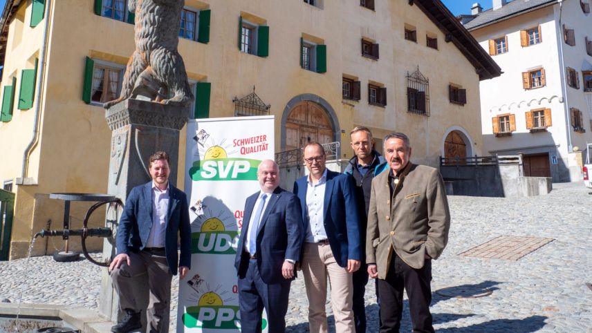 Die Liste der SVP-Gipfelstürmer: Gian Marco Tomaschett, Stefan Metzger, Samuel Schäfli, Christian Florin und Mario Salis (von links). Foto: Reto Stifel