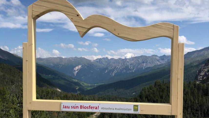 Quist selfie-point pussibiltescha da’s fotografar i’l Parc da natüra Biosfera Val Müstair (fotografia: Alberto Giacometti).