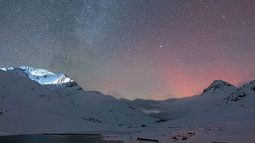 Der Fotograf Andrea Furger hat die Nordlichter am Berninapass mit der Kamera festgehalten. Foto: Andrea Furger