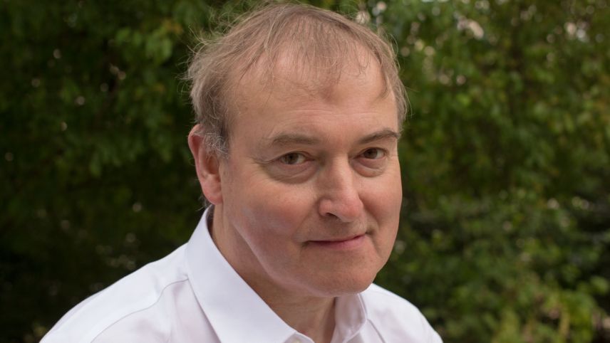 Quatter voutas l’an publichescha Fritz Stieleke da Düsseldorf la giazzetina online «il salüd» (fotografia: mad).