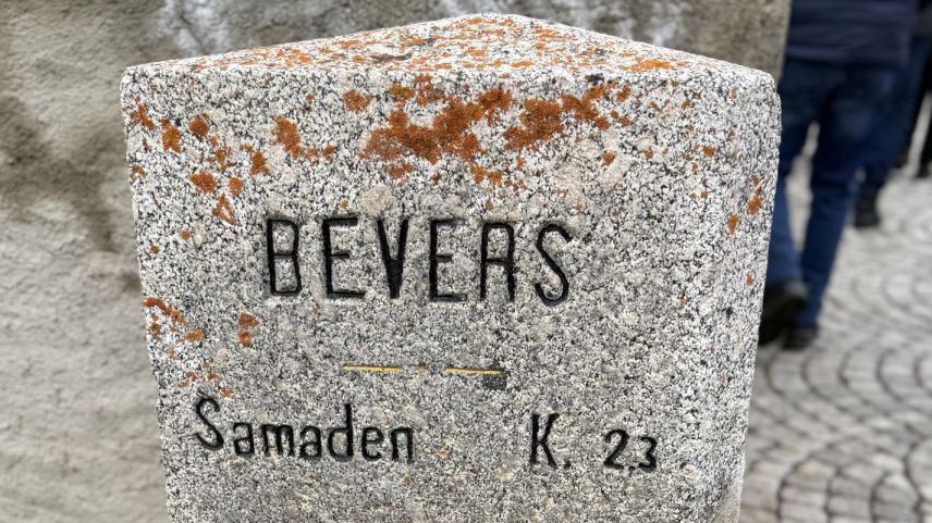 Der Kilometerstein. Foto: Fadrina Hofmann