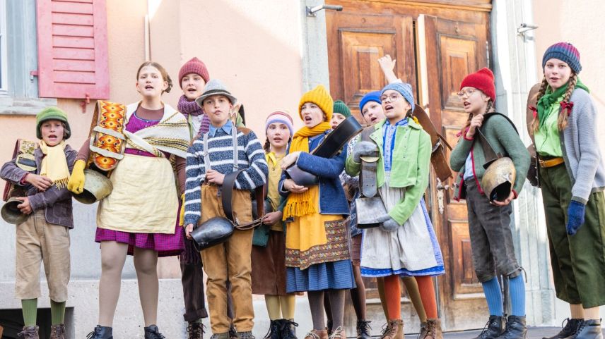 Il proget il pü actuel da Briony Langmead es sto da concepir ils costüms per l’opera «Uorsin» (fotografia: Mayk Wendt).