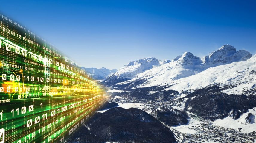 Das Engadin hat den Wettbewerb «Digi-Tal» gewonnen und darf sich ein Jahr lang das digitalste Tal der Schweiz nennen. Das Label wurde zum ersten Mal verliehen. 	       Foto: shutterstock.com/ Blue Planet Studio, ESTM, Daniel Martinek