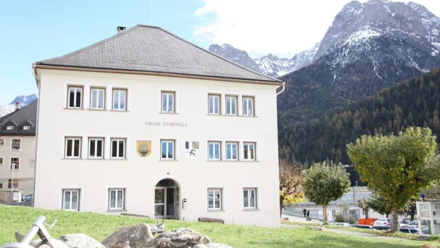 La publicaziun d’ün extrat d’ün protocol sün Facebook nun ha ingünas consequenzas (fotografia: RTR).