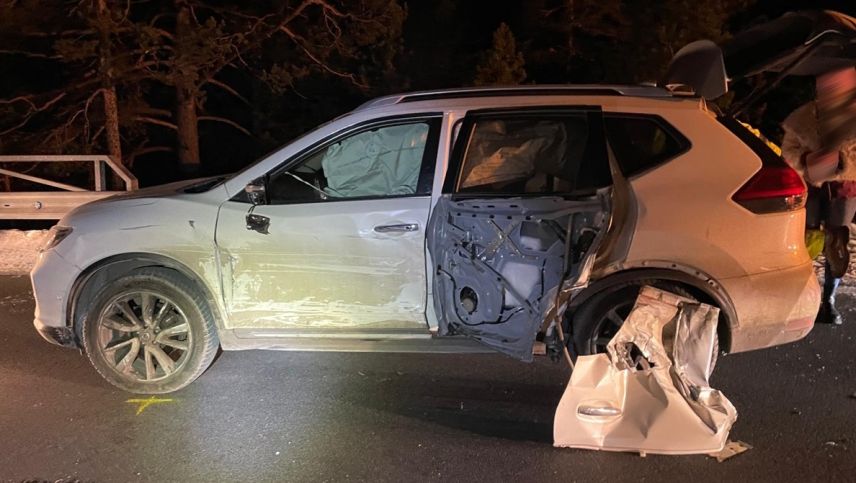 Die nicht mehr fahrbaren Autos wurden aufgeladen und abtransportiert. Foto: Kapo