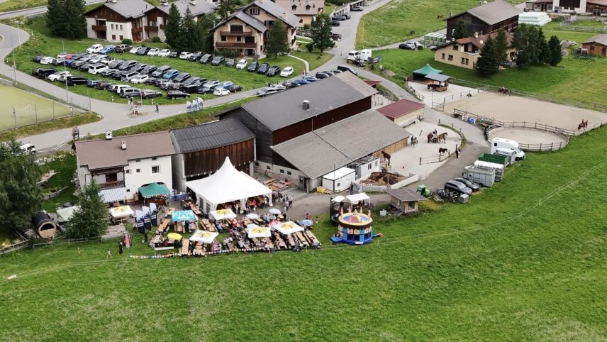 Die River Ranch in Madulain am «Buure Zmorga». Foto: Armin Luzi