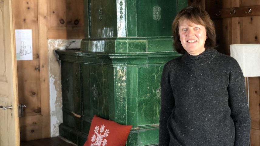 Rosmarie Tinner maina amo dürant ün’ultima stagiun d’inviern – dals 26 da december fin als 13 da marz 2022, l’albierg da giuventüna in Val Müstair (fotografia: David Truttmann).