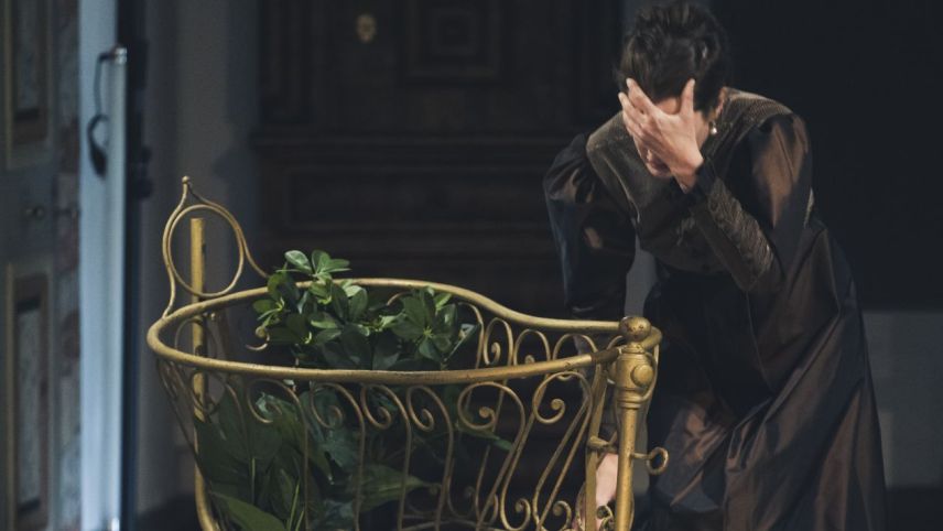 Jacobea leidet unter der Kinderlosigkeit. Foto: Benjamin Hofer/Fundaziun de Planta Samedan