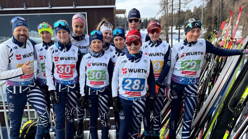 Kurz vor dem grossen Auftritt: Nachwuchs-Biathleten von Engadin Nordic dürfen als Vorläufer auf die Strecke. Foto: z. Vfg