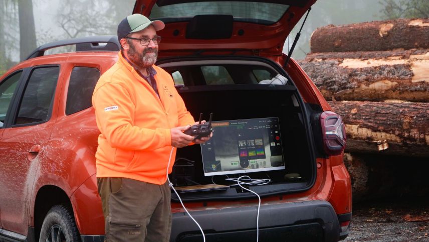 Drohnenpilot Armon Schlegel. 