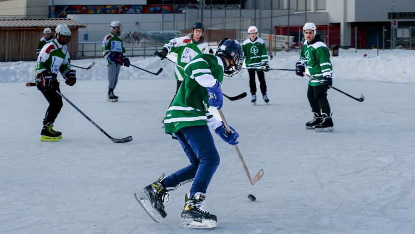 Chneble für einen guten Zweck. Foto: Jon Duschletta