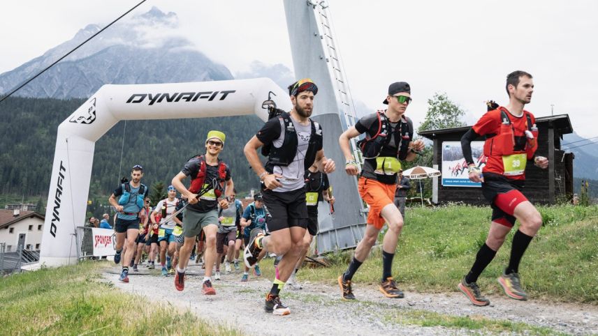 Silvano Pua (mit oranger Hose) wurde als bester Engadiner Vierter auf der langen Alvetern-Strecke. Foto: Mayk Wendt