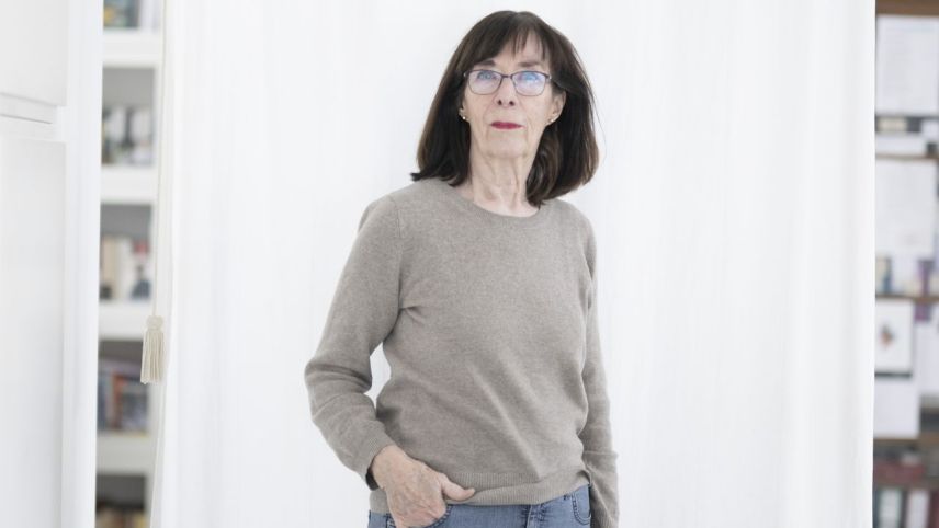 L’autura Leta Semadeni da Lavin vain premiada quist on cul plü prestigius premi litterar in Svizra – il «Grand Prix Litteratura» chi vain surdat da l’Uffizi federal da cultura (fotografia: Mayk Wendt).