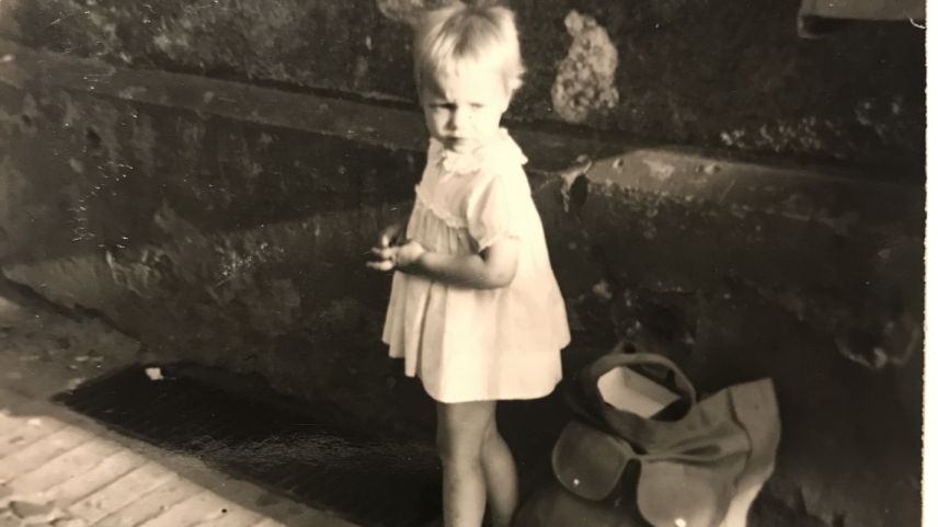 Die kleine Franziska in Ostberlin. Foto. z.Vfg.