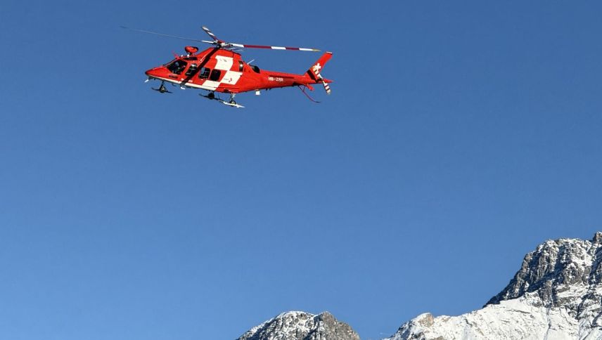Die Rega ist über die Feiertage mehr Rettungsflüge als im Vorjahr geflogen (Foto: Fadrina Hofmann).