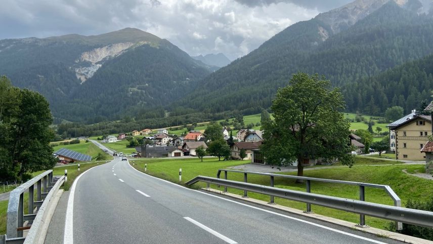 Il lö per la nouva Tessanda a Valchava as rechatta a dretta dasper il sviamaint (fotografia: Urs Padrun).