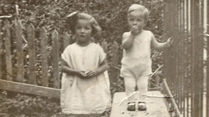 Claudio Vital cun sia sour plü veglia. fotografia: archiv da famiglia Claudio Vital