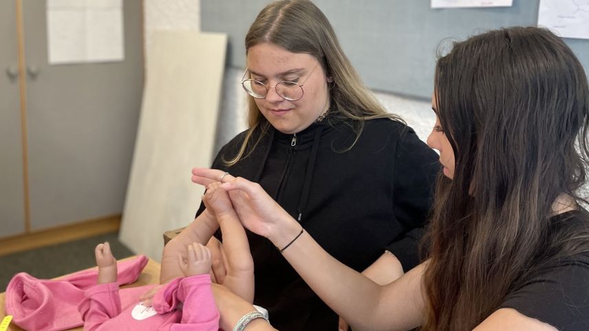 Die Schülerinnen haben ihre Aufgabe gut gemeistert. Foto: Fadrina Hofmann
