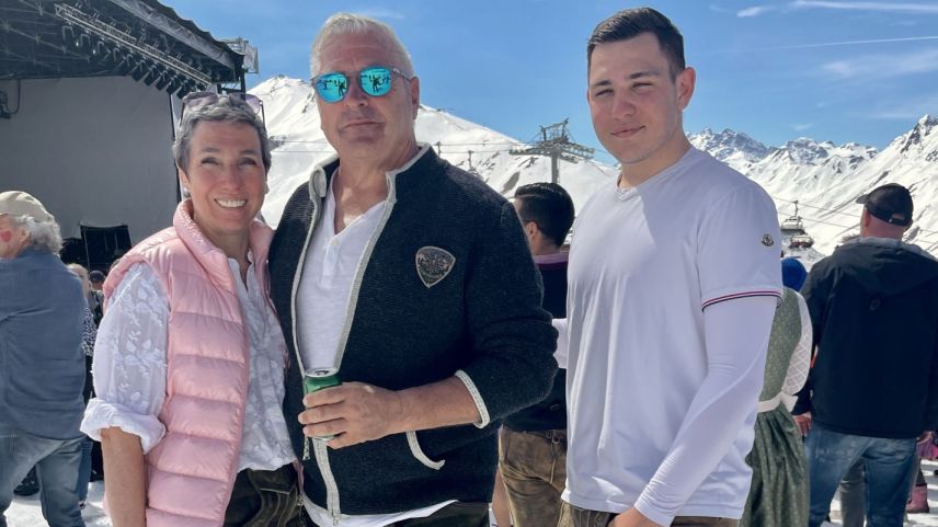 Die Familie aus Trier hat ihre Skiferien extra nach dem Konzert von Andreas Gablier ausgerichtet. Foto: Fadrina Hofmann