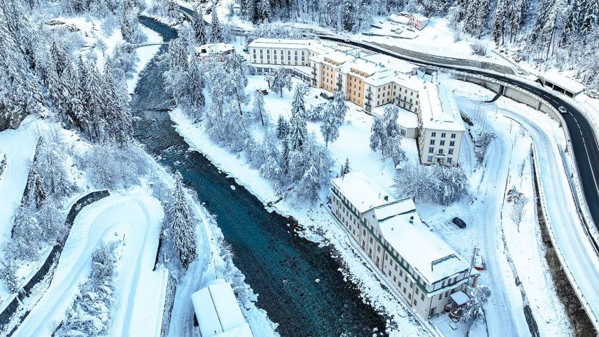 In wenigen Tagen gehen die Türen des Hotels Scuol Palace in Nairs wieder auf. Foto: zVg