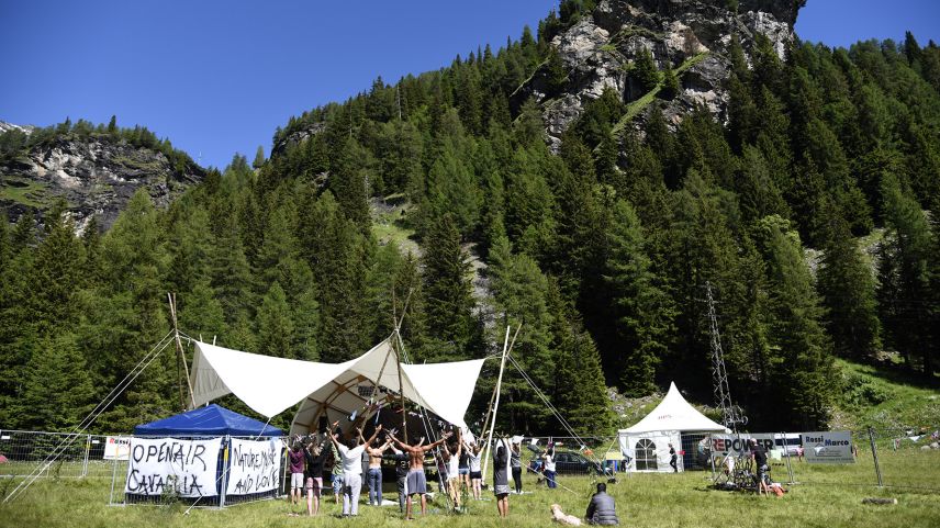 Quista fin d’eivna invidan «I Cincue Soci Spars» darcho a l’Openair  Cavaglia sün üna planüra traunter l’Alp Grüm e’l Puschlev (fotografia: mad).