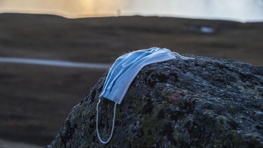 Die Maskenpflicht wird zum Teil aufgehoben. Foto: Daniel Zaugg