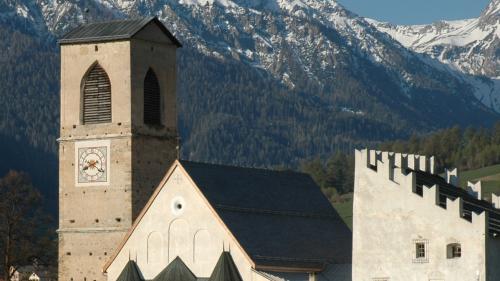 La Fundaziun Pro Clostra Son Jon ha incumbenzà üna firma specialisada da pussibiltar ad interessats üna visita virtuala illa baselgia claustrala a Müstair (fotografia: mad).