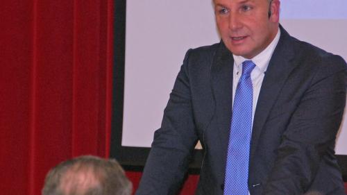 Der Verwaltungsratspräsident des Hochalpinen Instituts Ftan, Jon Peer, hat noch einige Herausforderungen zu bewältigen (Foto: Nicolo Bass).