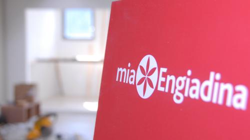 I’l prüm Mountain Hub da mia Engiadina vegnan realisadas las ultimas lavuors da preparaziun. In venderdi cumainza la gestiun cun ün di da las portas avertas (fotografia: Nicolo Bass).