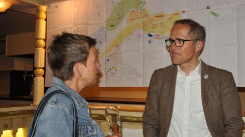 Thomas Kirchhofer orientiert über die Verkehrsführung