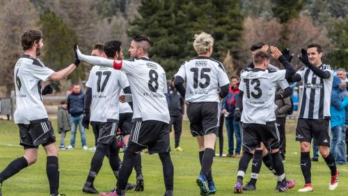 Jubel beim FC Celerina über den zweiten Heimsieg. Foto: EP