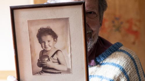 Constant Könz hat seinen Schalk auch mit 95 Jahren nicht verloren. Foto: Mayk Wendt