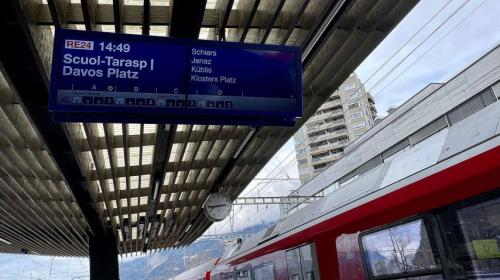 Mittels einer Resolution werden die Regierung und die RhB aufgefordert, den temporären Leistungsabbau auf dem RhB-Streckennetz noch einmal zu prüfen. Foto: Reto Stifel