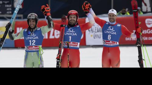 Thomas Tumler (rechts) beendet seine beste Rennsaison als Dritter auf dem Podest (Foto: Swiss Ski/Keyston-SDA)