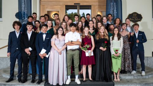 Die Absolvierenden des Gymnasiums, der Fachmittelschule, Sportmittelschule sowie der Fachmaturität 2024. Foto: Mayk Wendt