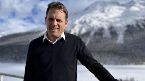 Jan Steiner, CEO Engadin Tourismus AG, freut sich auf die Freestyle WM 2025. Foto: Fadrina Hofmann
