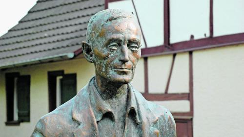Die Silser Hesse-Tage fanden bereits zum 23. Mal statt. Im Bild die Büste Hermann Hesses. Fotos: Urs Oskar Keller